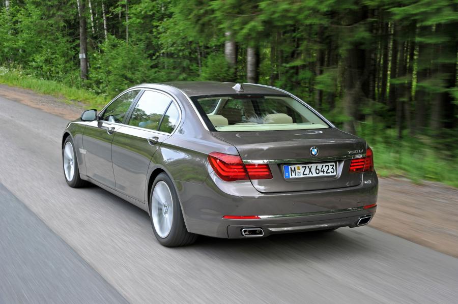  BMW 750iL 2013 года  (фото 51 из 96)